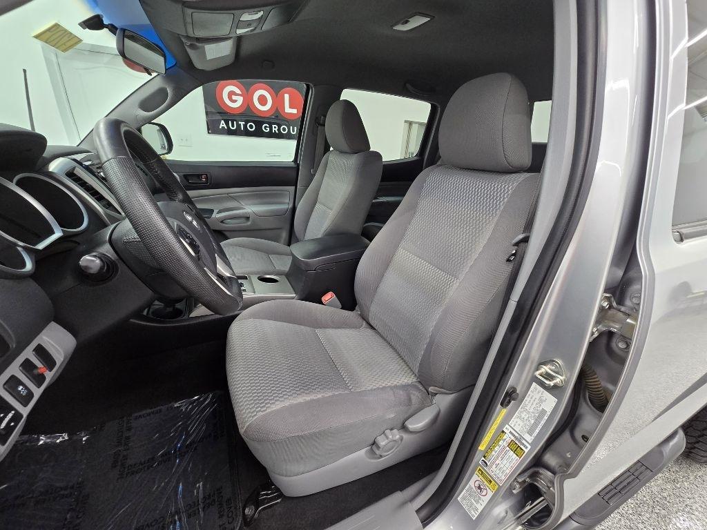 Toyota Tacoma PreRunner Double Cab V6 5AT 2WD 2015