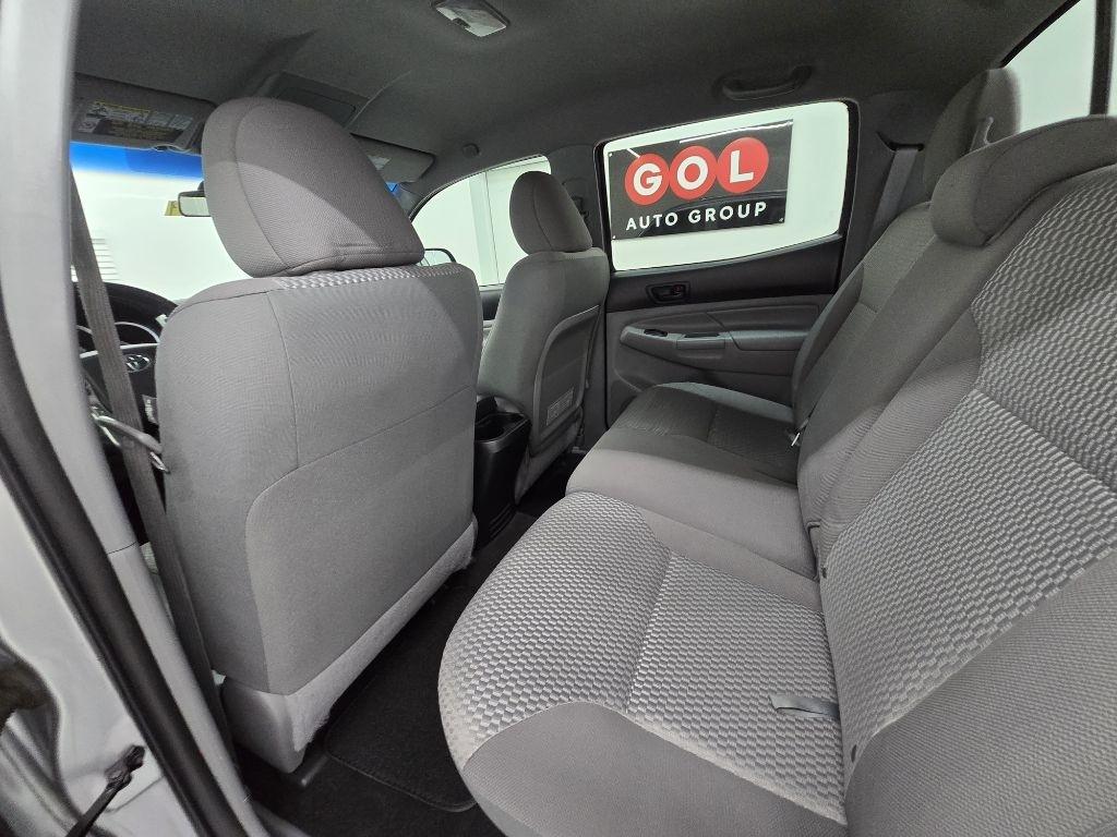 Toyota Tacoma PreRunner Double Cab V6 5AT 2WD 2015