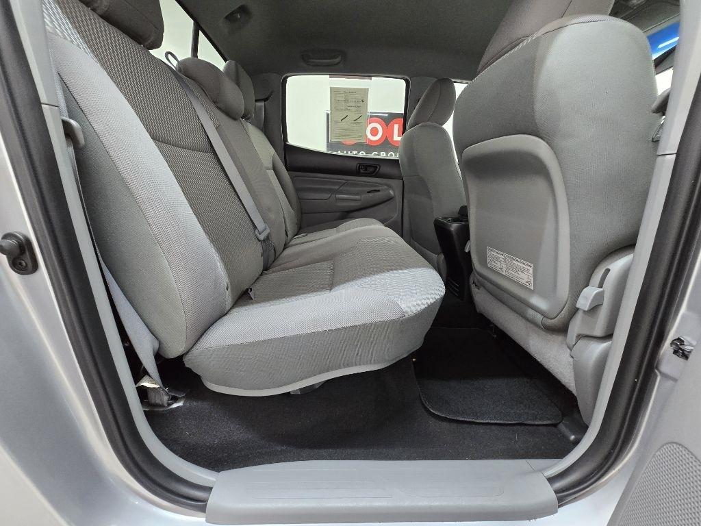 Toyota Tacoma PreRunner Double Cab V6 5AT 2WD 2015