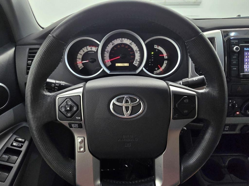 Toyota Tacoma PreRunner Double Cab V6 5AT 2WD 2015