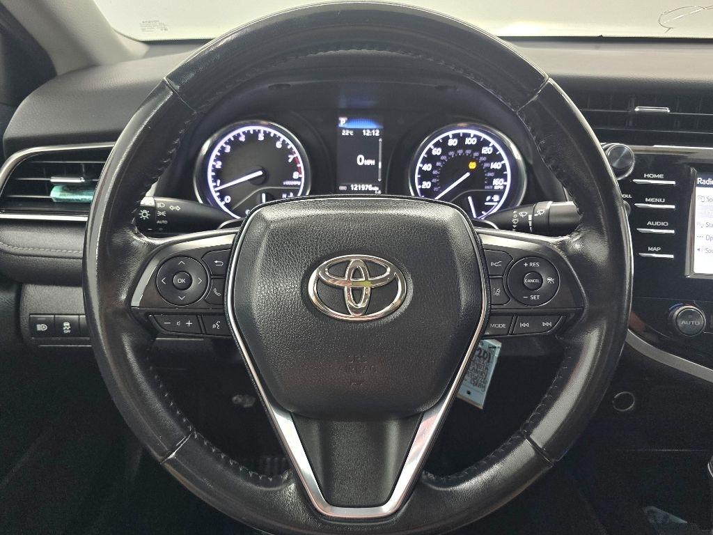 Toyota Camry SE 2020