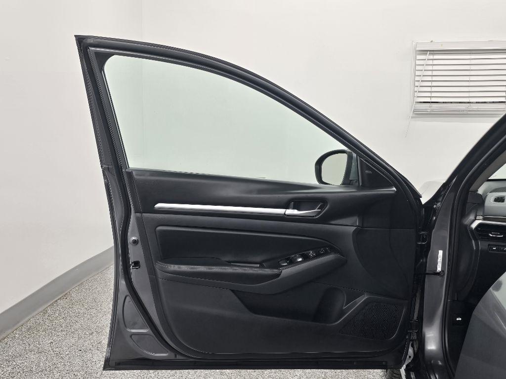 Nissan Altima 2.5 SV 2023