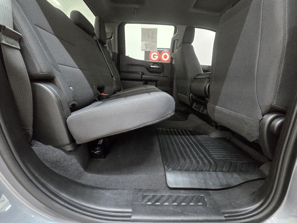 Chevrolet Silverado 1500 Custom Crew Cab Short Box 2WD 2020