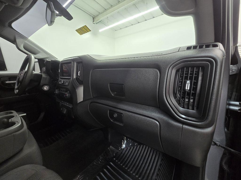Chevrolet Silverado 1500 Custom Crew Cab Short Box 2WD 2020