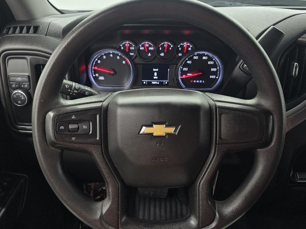Chevrolet Silverado 1500 Custom Crew Cab Short Box 2WD 2020