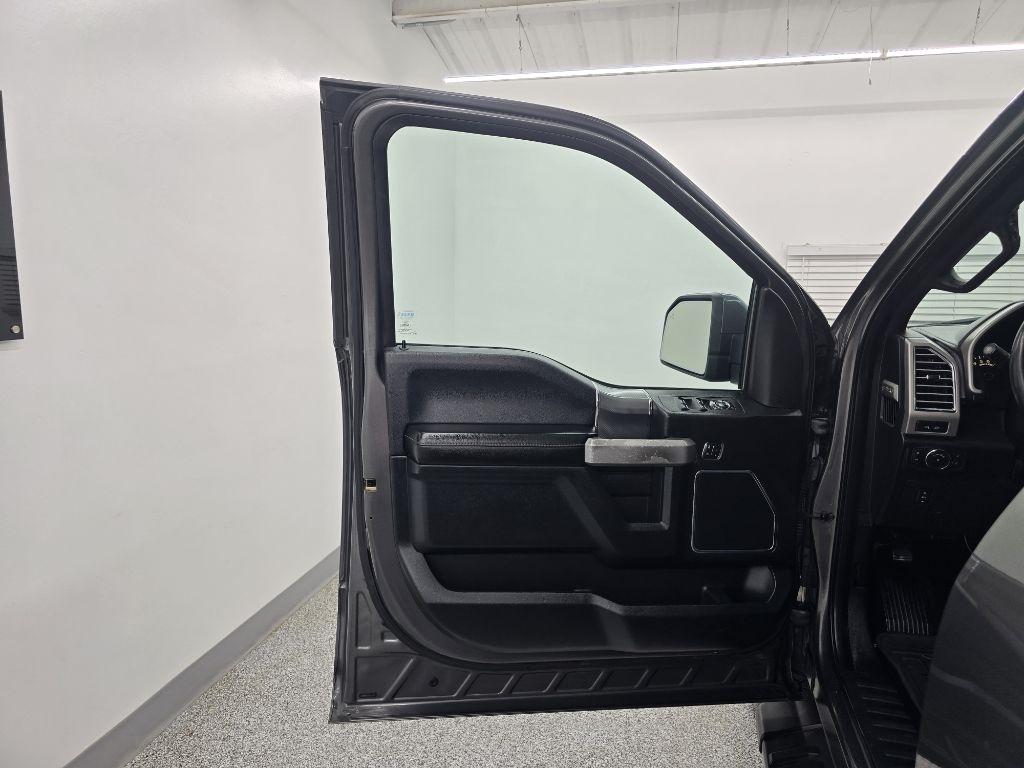 Ford F-150 XL SuperCrew 5.5-ft. Bed 4WD 2015