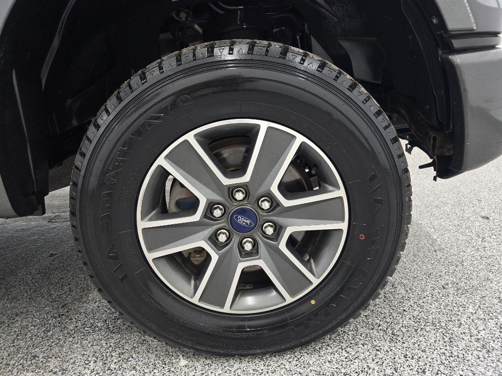 Ford F-150 XL SuperCrew 5.5-ft. Bed 4WD 2015