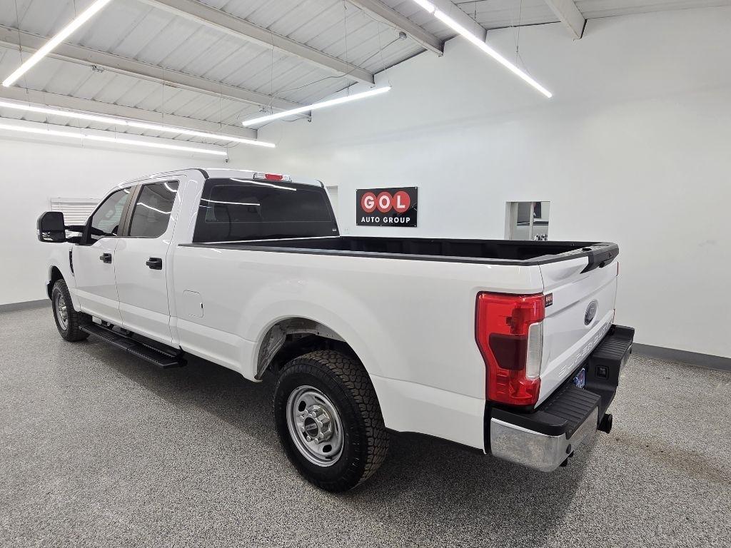 Ford F-250 SD Lariat Crew Cab 2WD 2019