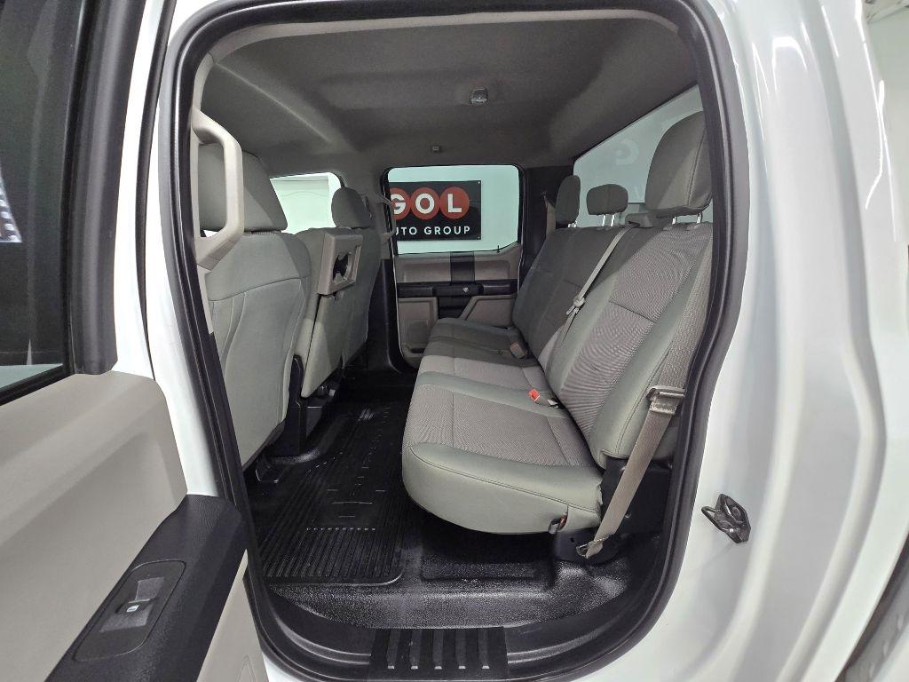 Ford F-250 SD Lariat Crew Cab 2WD 2019