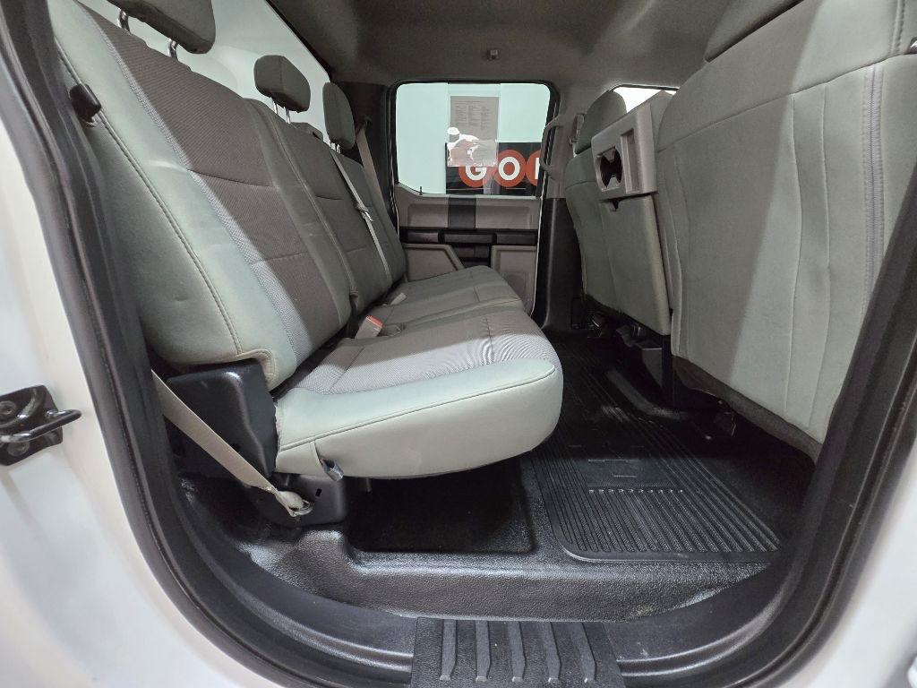 Ford F-250 SD Lariat Crew Cab 2WD 2019