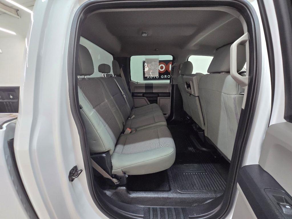 Ford F-250 SD Lariat Crew Cab 2WD 2019