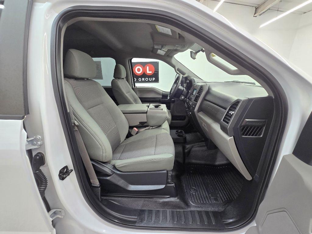 Ford F-250 SD Lariat Crew Cab 2WD 2019