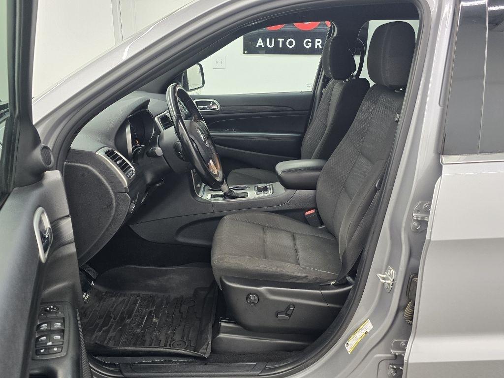 Jeep Grand Cherokee Laredo 4WD 2020