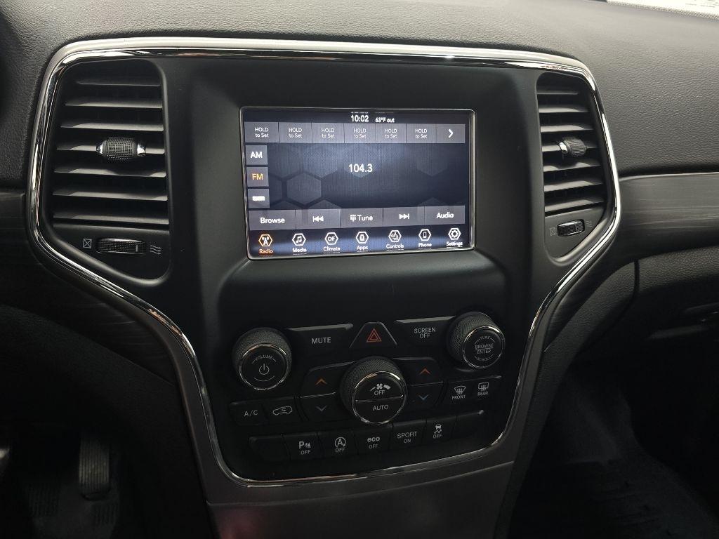 Jeep Grand Cherokee Laredo 4WD 2020