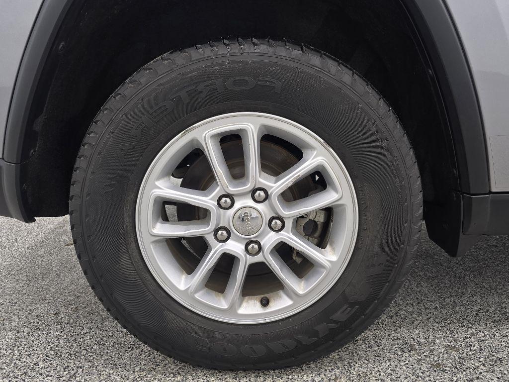 Jeep Grand Cherokee Laredo 4WD 2020