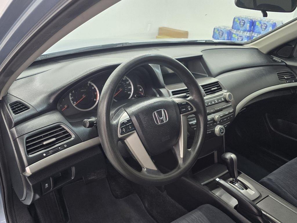 Honda Accord LX-P Sedan AT 2012