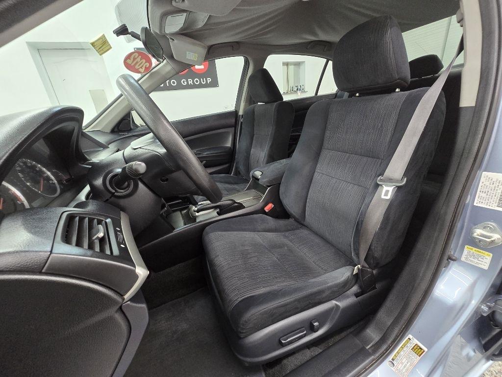 Honda Accord LX-P Sedan AT 2012