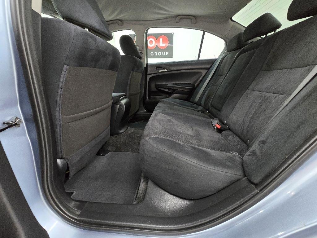 Honda Accord LX-P Sedan AT 2012