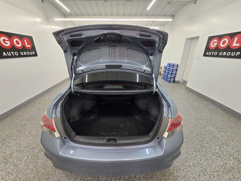 Honda Accord LX-P Sedan AT 2012