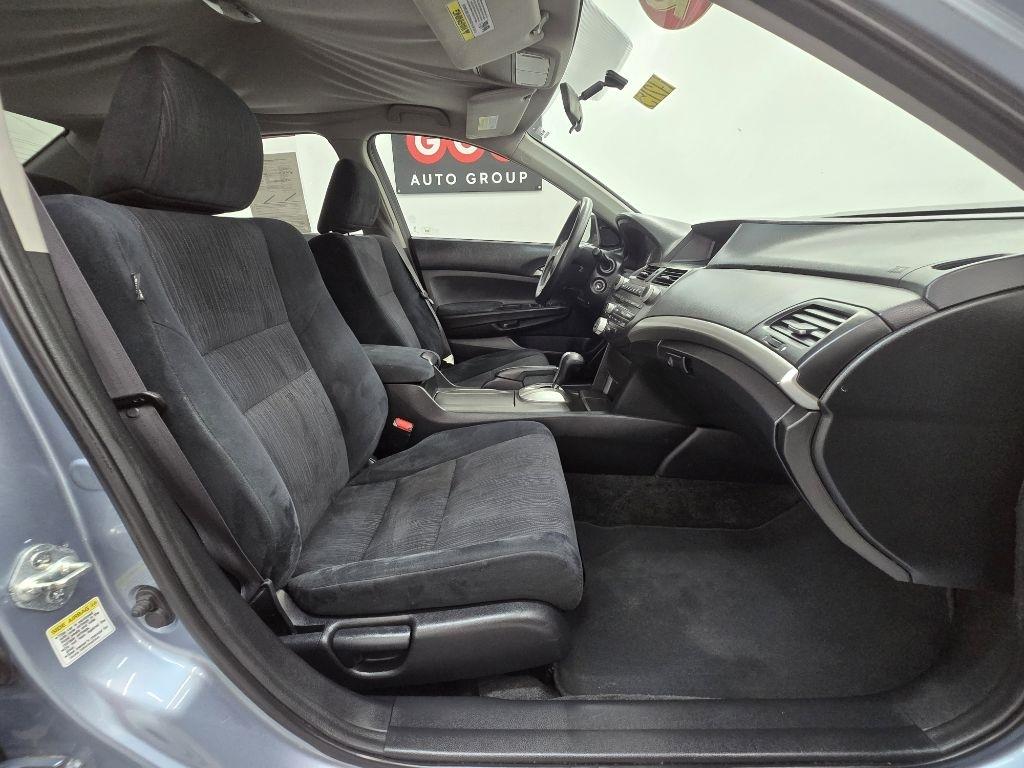 Honda Accord LX-P Sedan AT 2012