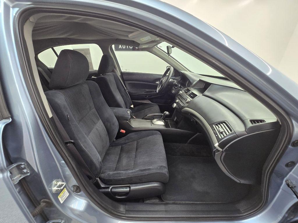 Honda Accord LX-P Sedan AT 2012