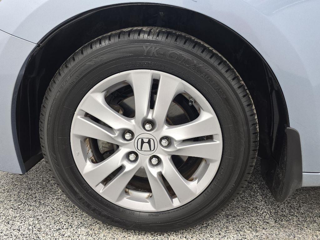 Honda Accord LX-P Sedan AT 2012