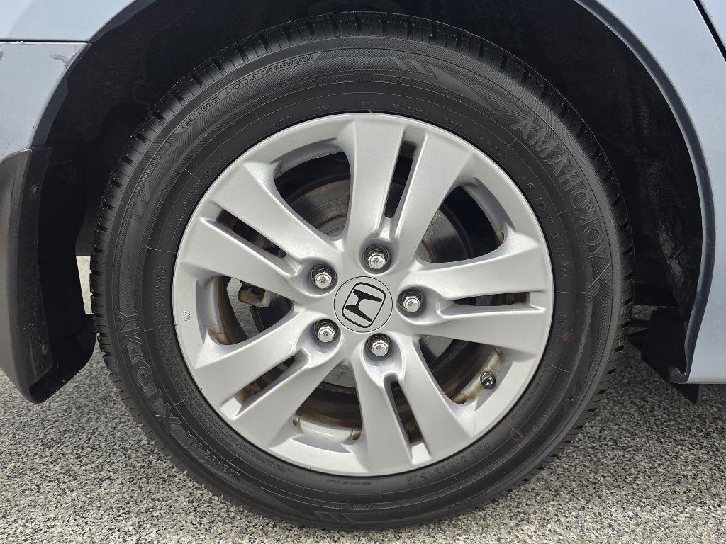 Honda Accord LX-P Sedan AT 2012