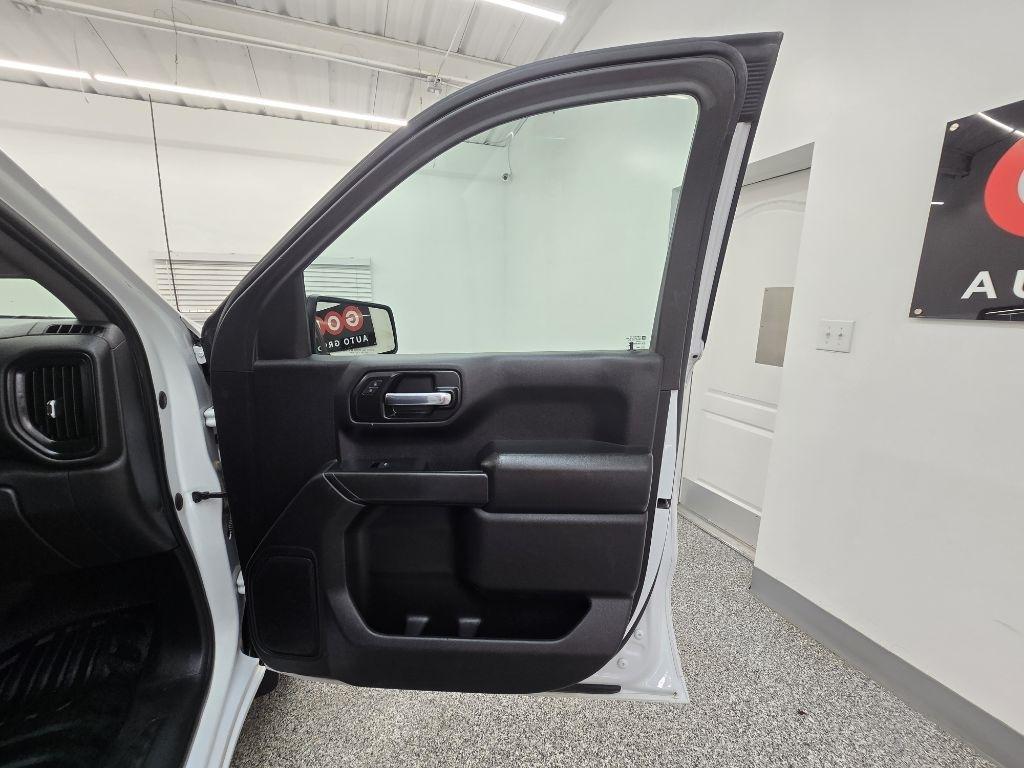 Chevrolet Silverado 1500 Work Truck Crew Cab Short Box 4WD 2021