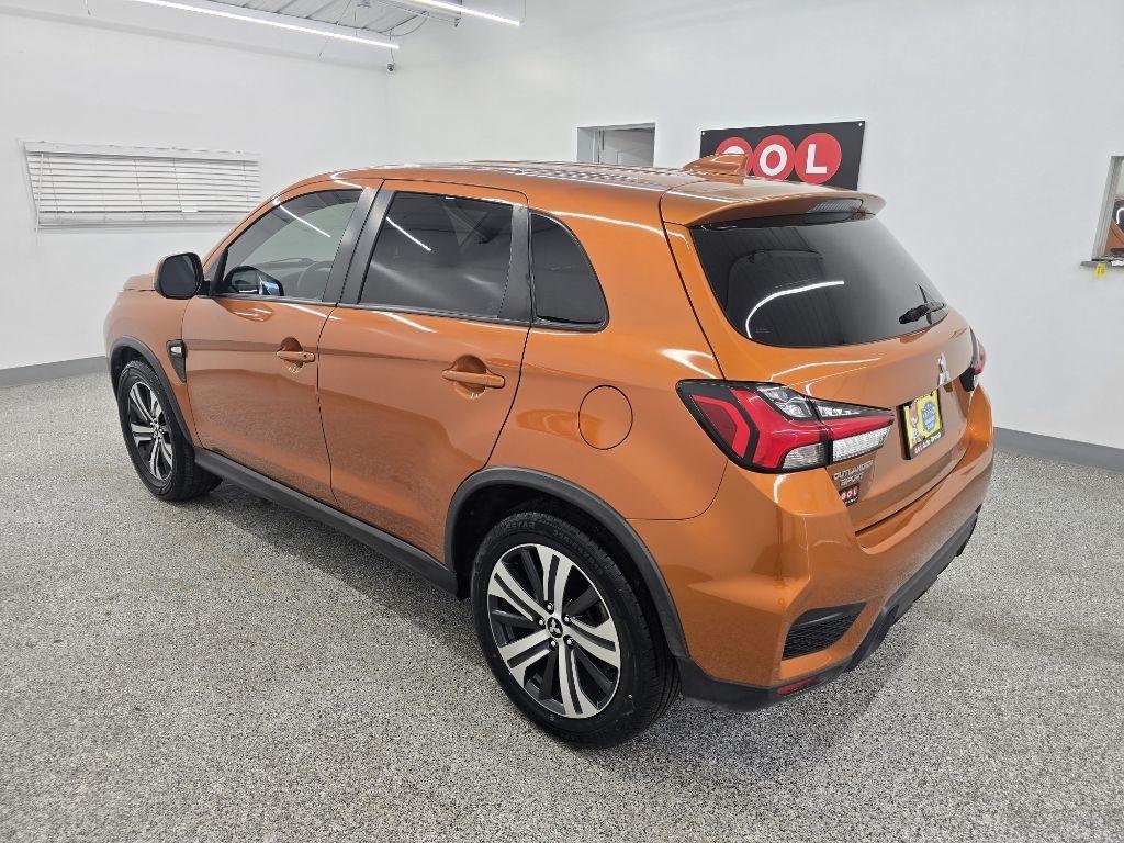 Mitsubishi Outlander Sport 2.0 ES CVT 2020