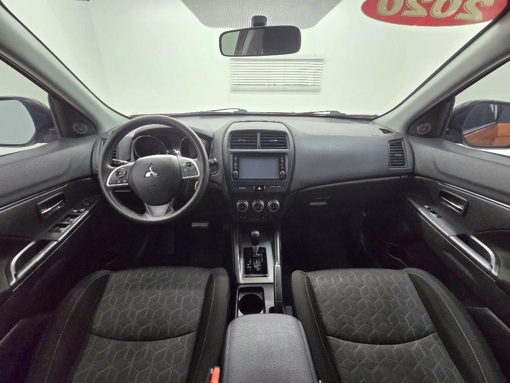 Mitsubishi Outlander Sport 2.0 ES CVT 2020