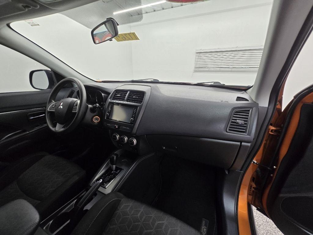 Mitsubishi Outlander Sport 2.0 ES CVT 2020