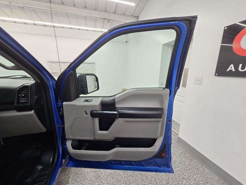 Ford F-150 XL SuperCab 6.5-ft. Bed 2WD 2015