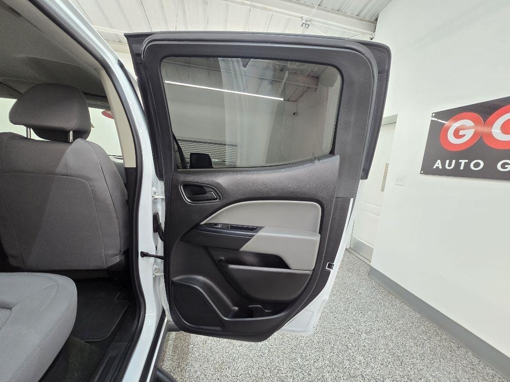 Chevrolet Colorado Work Truck Crew Cab 2WD Short Box 2017