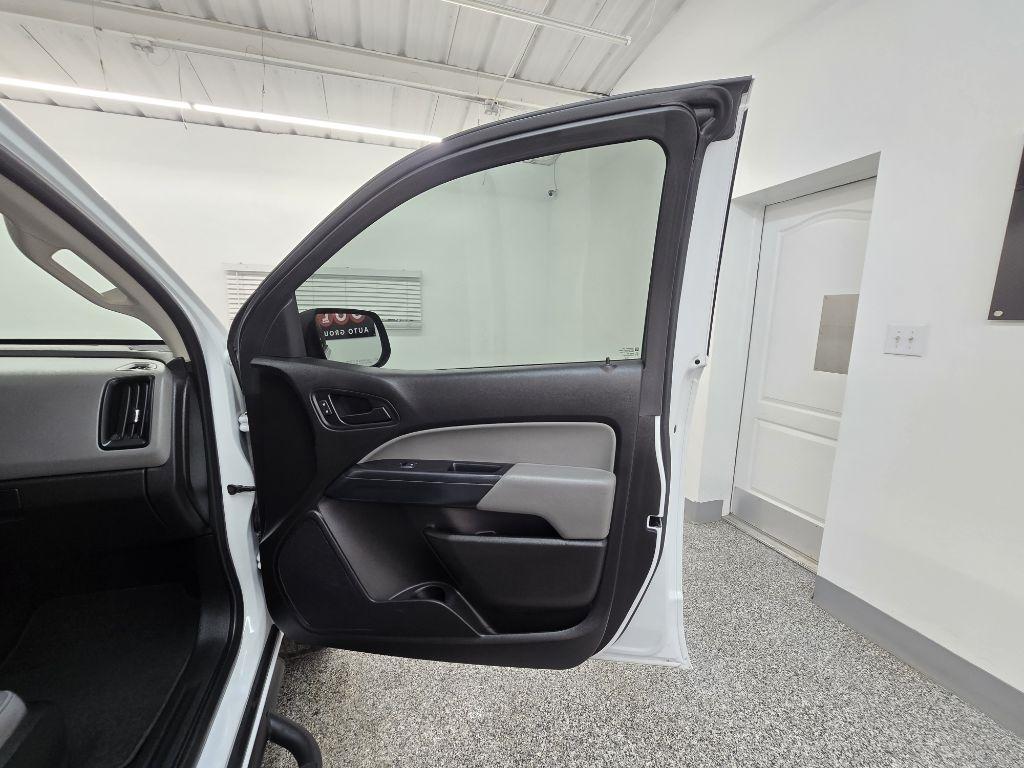 Chevrolet Colorado Work Truck Crew Cab 2WD Short Box 2017