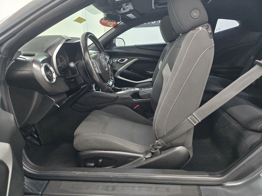 Chevrolet Camaro 1LT Coupe 8A 2018