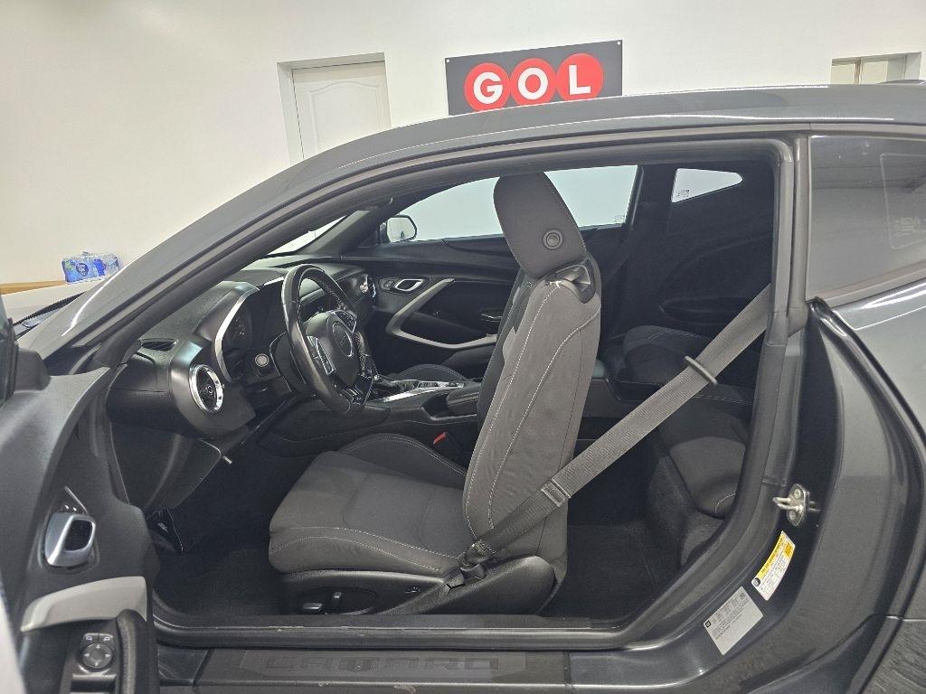 Chevrolet Camaro 1LT Coupe 8A 2018