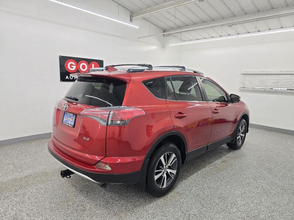 Toyota RAV4 XLE FWD 2016