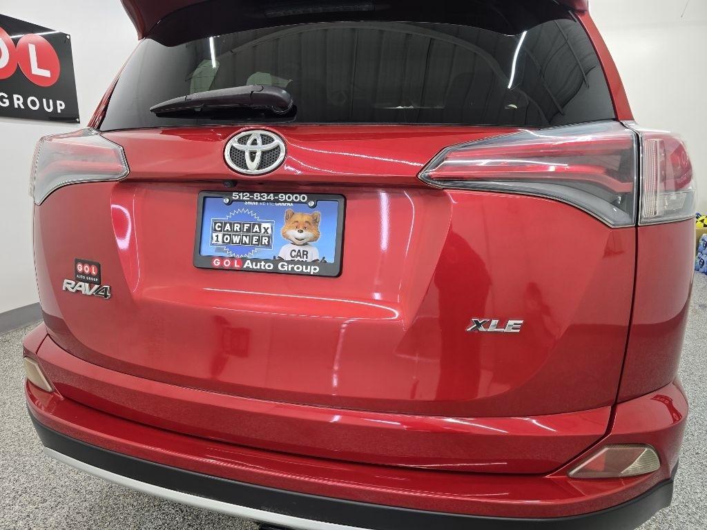 Toyota RAV4 XLE FWD 2016