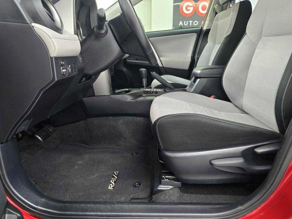 Toyota RAV4 XLE FWD 2016