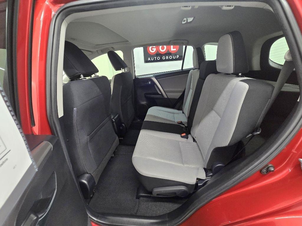 Toyota RAV4 XLE FWD 2016