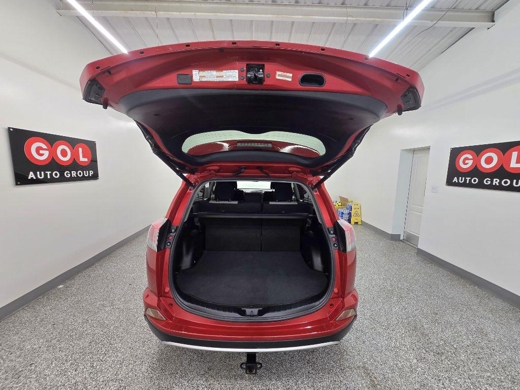 Toyota RAV4 XLE FWD 2016