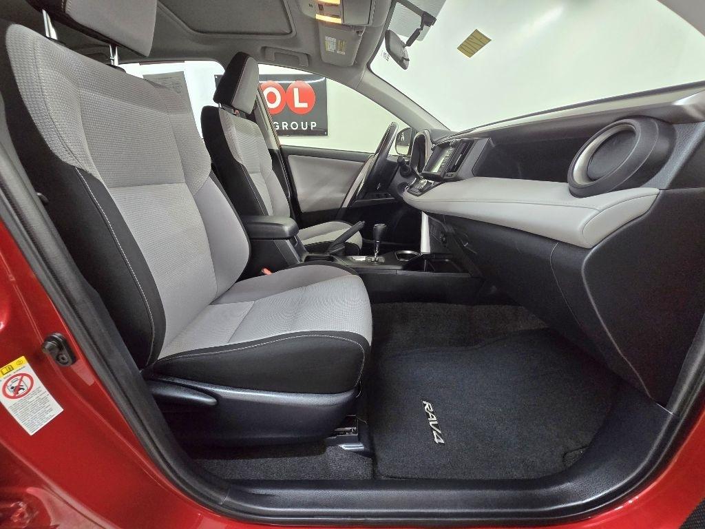 Toyota RAV4 XLE FWD 2016