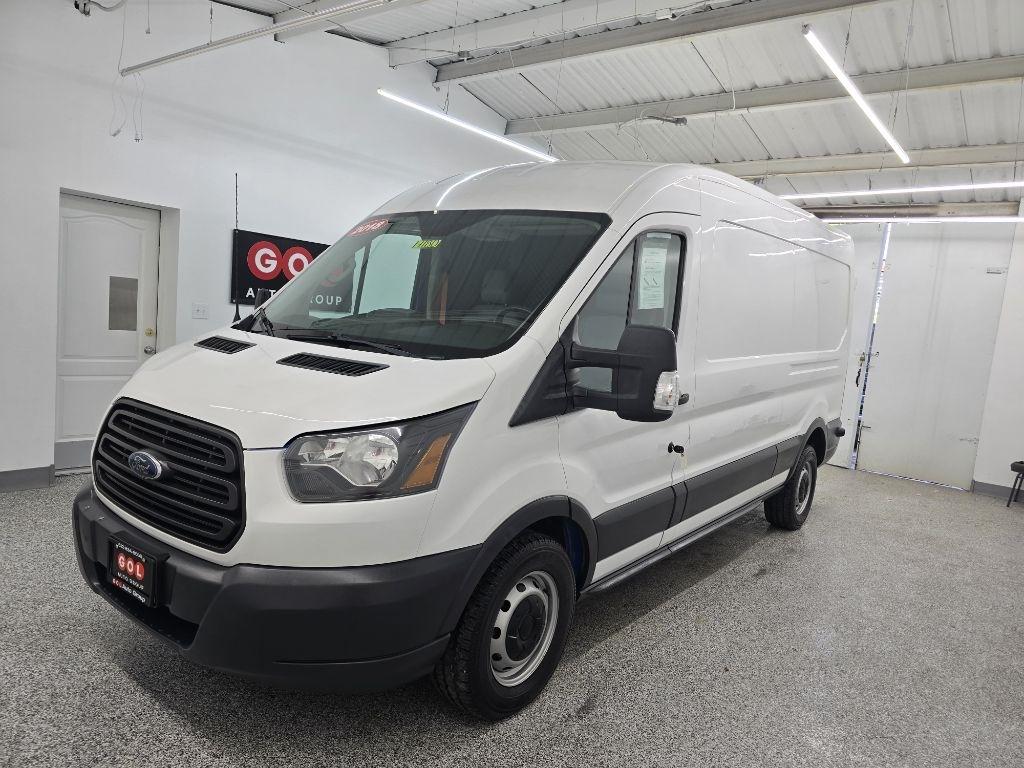 Ford Transit 250 Van Med. Roof w/Sliding Pass. 148-in. WB 2018