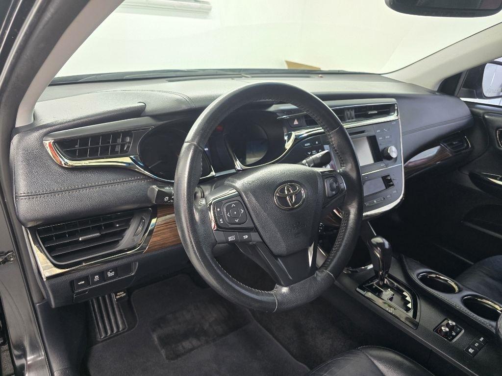 Toyota Avalon Hybrid XLE Premium 2013