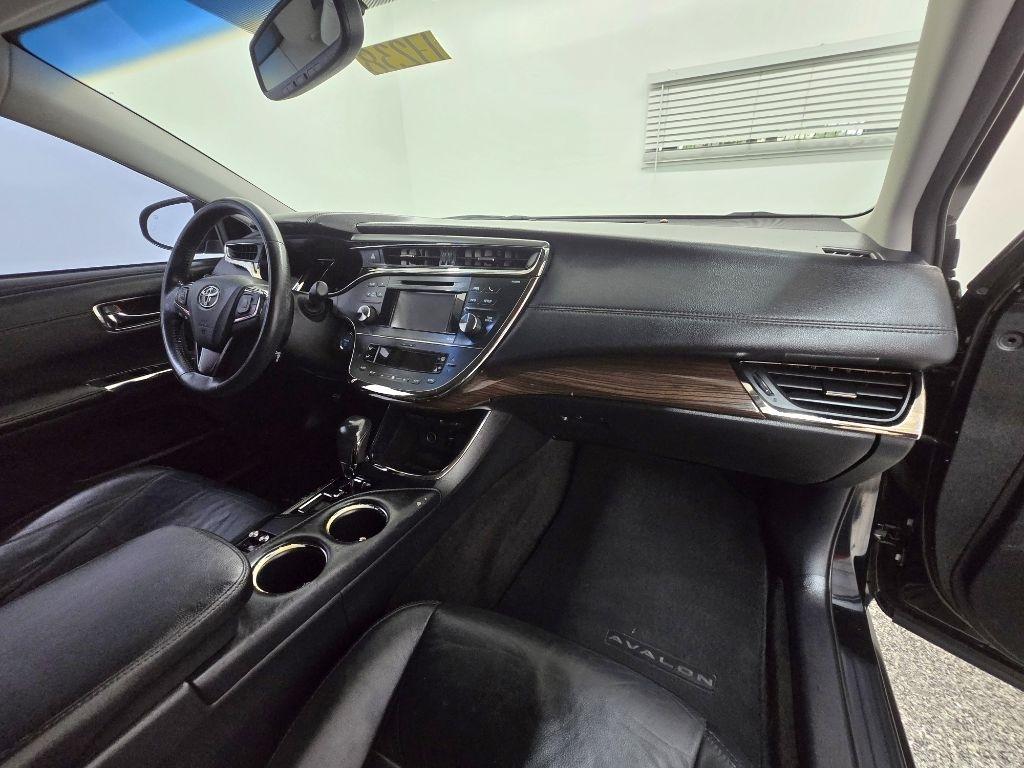 Toyota Avalon Hybrid XLE Premium 2013
