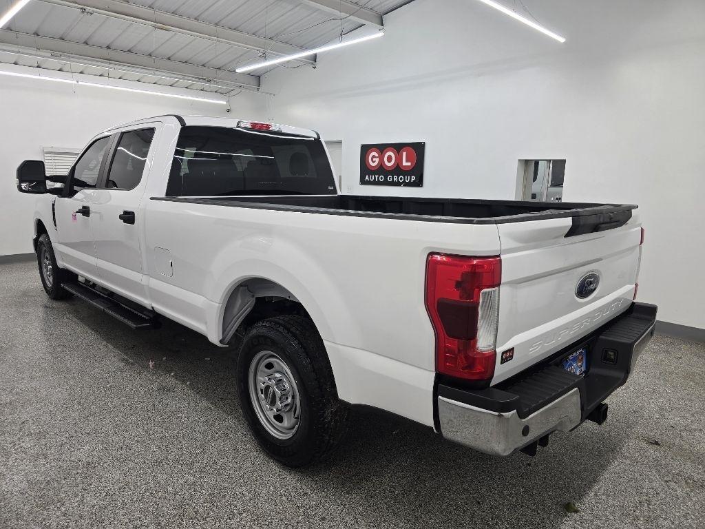Ford F-250 SD Lariat Crew Cab 2WD 2019
