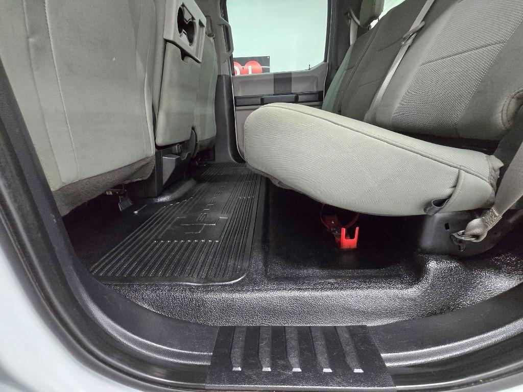 Ford F-250 SD Lariat Crew Cab 2WD 2019