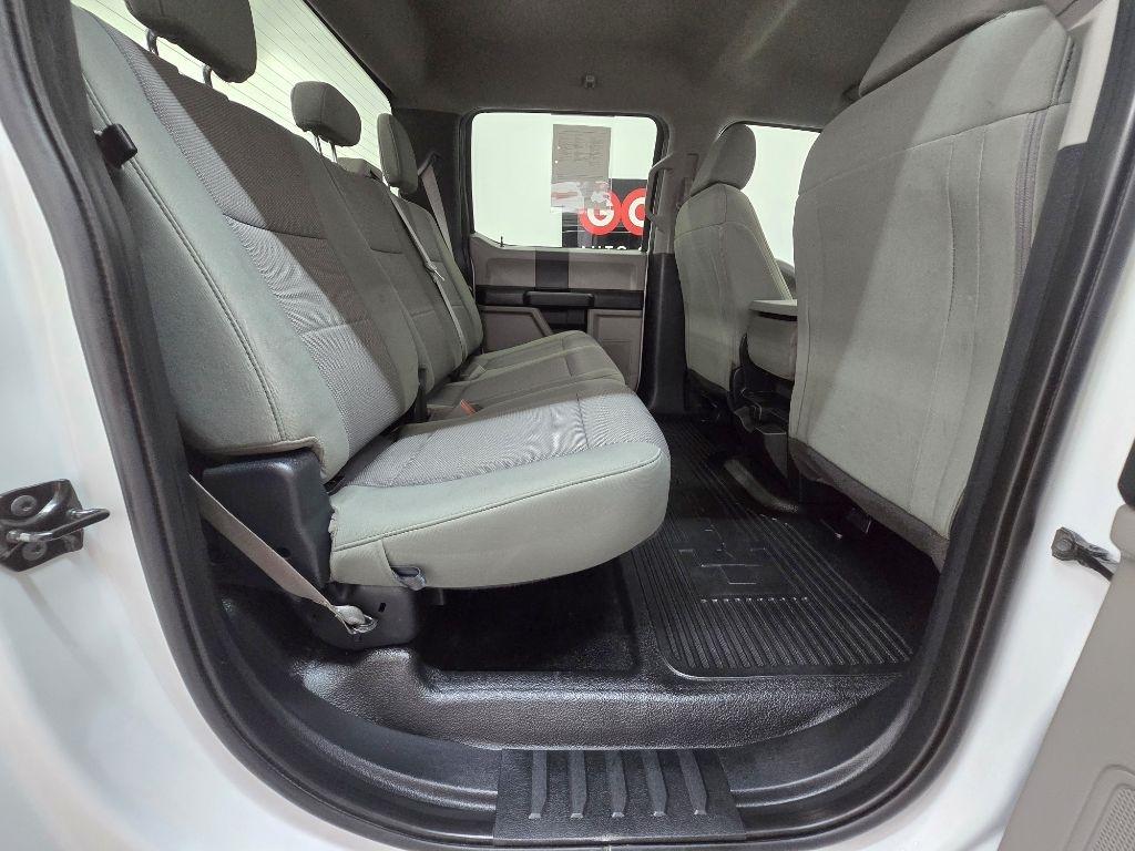 Ford F-250 SD Lariat Crew Cab 2WD 2019