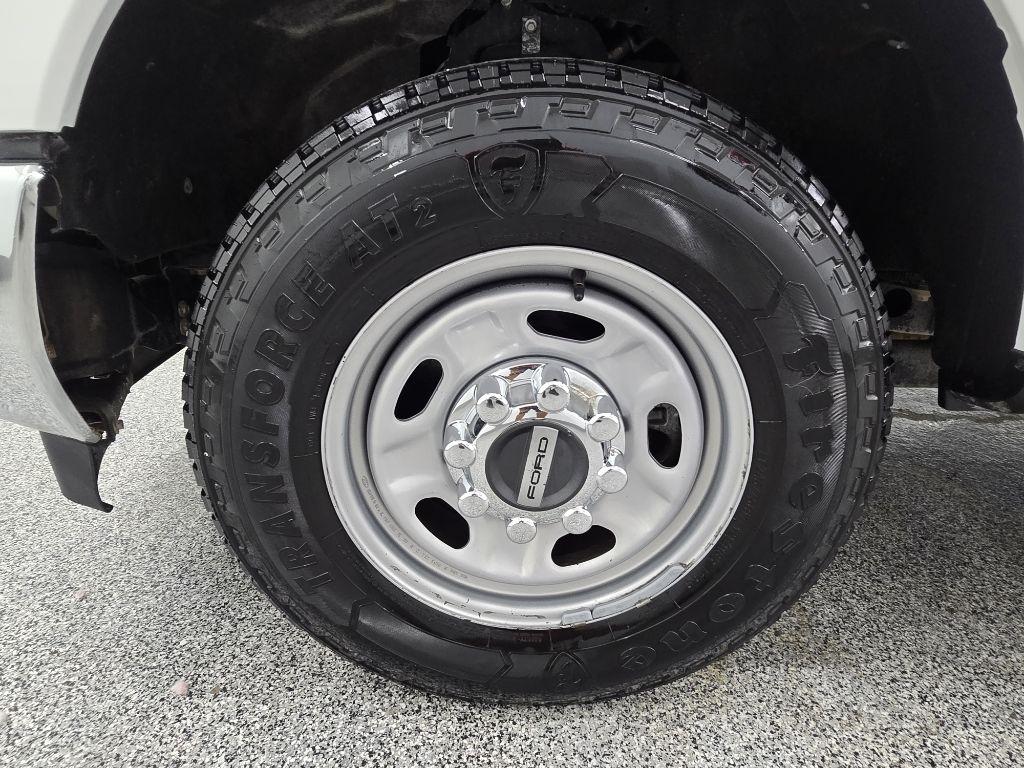 Ford F-250 SD Lariat Crew Cab 2WD 2019