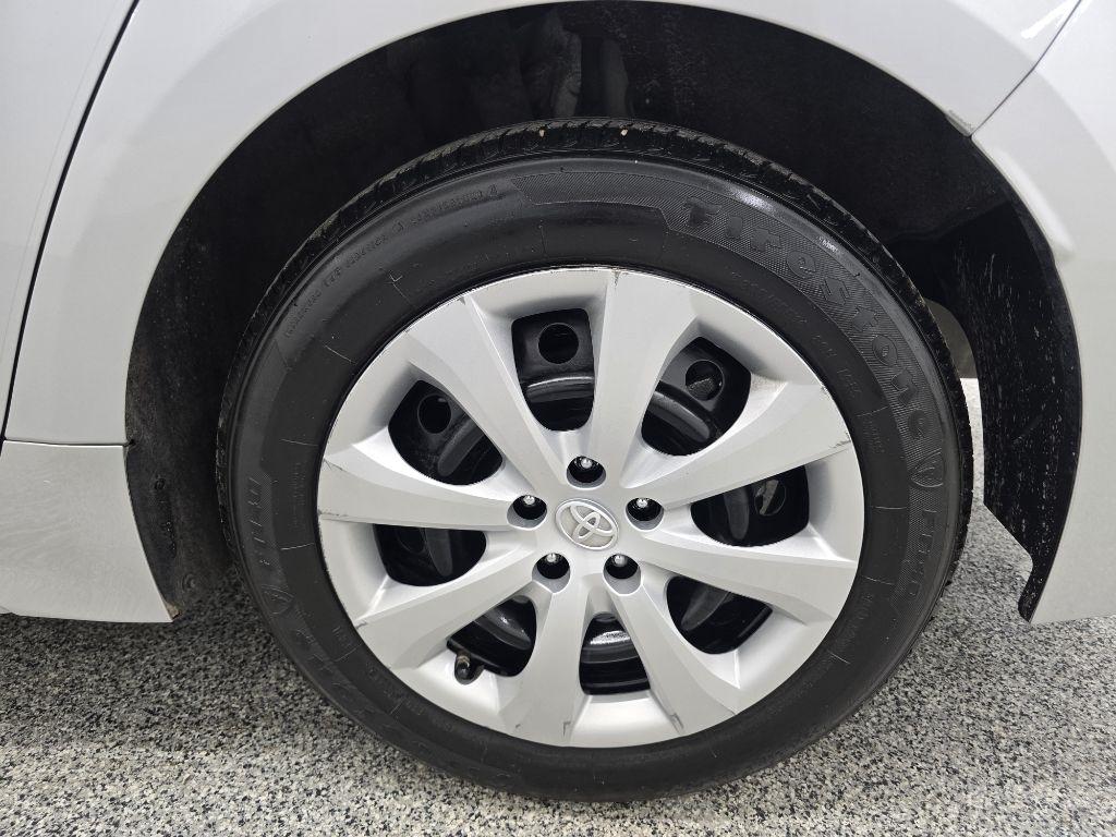 Toyota Corolla LE 2023